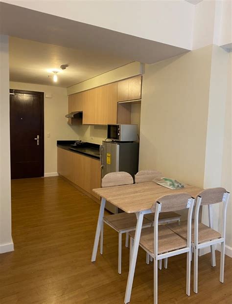 Studio Unit FOR RENT in Verve Residences, Taguig City .
